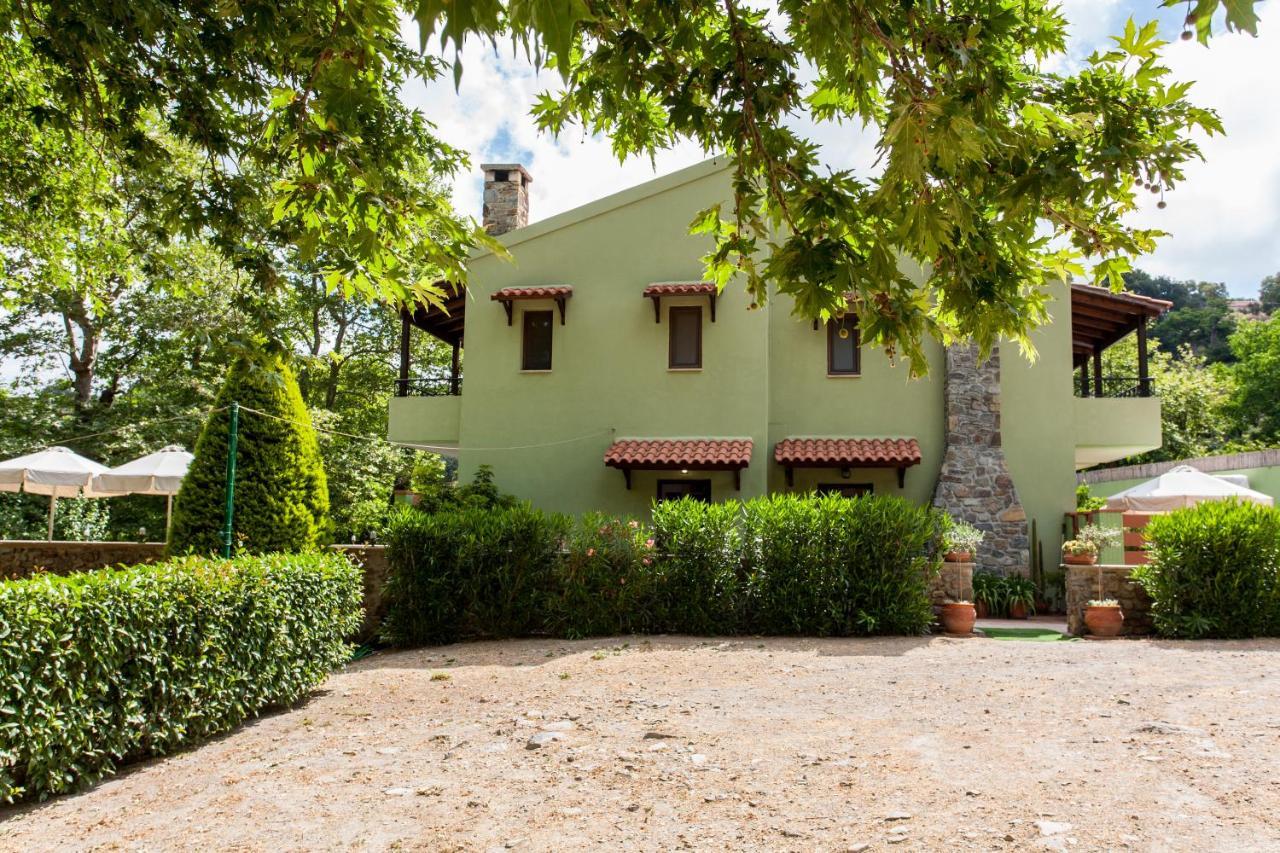 Villa Arhontika *